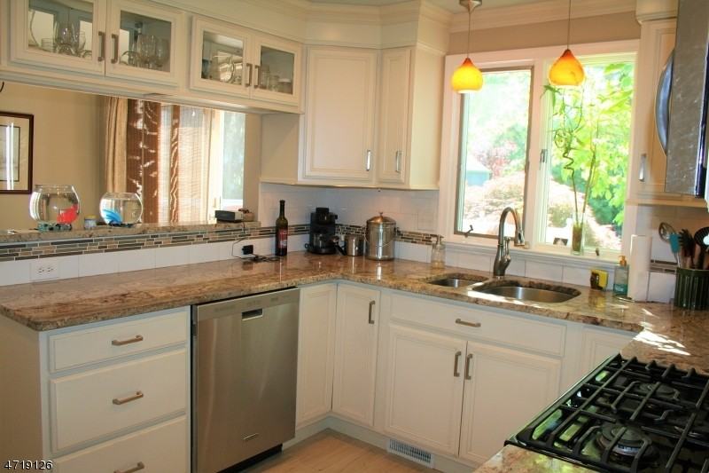 1604 Radley Rd - Photo 2 of 25