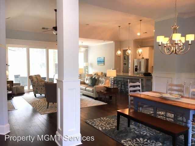 2217 St James Dr SE - Photo 3 of 32