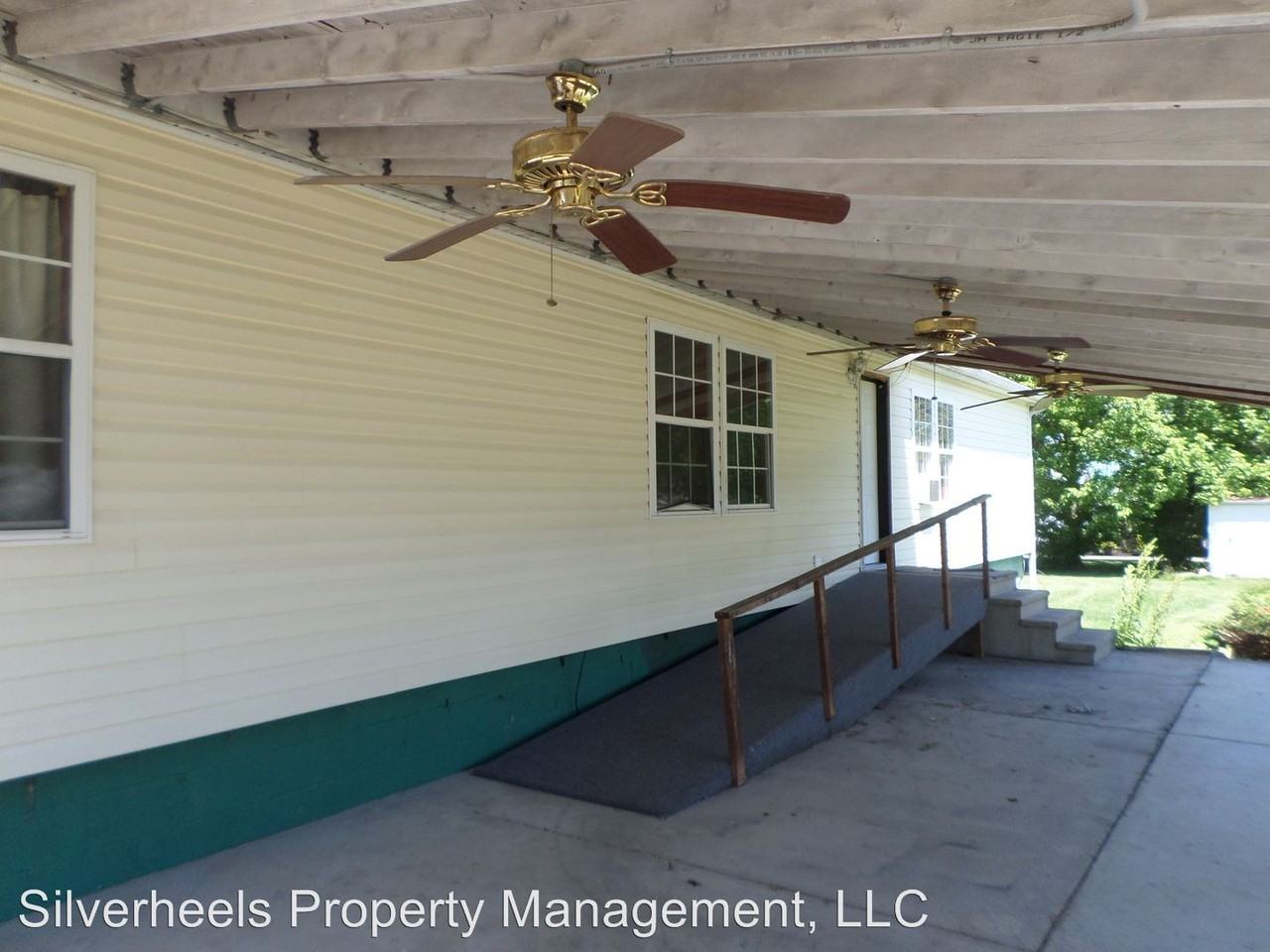 403 Oneal St - Photo 2 of 15