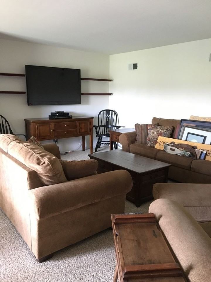 2023 Shaffer Cir - Photo 3 of 10