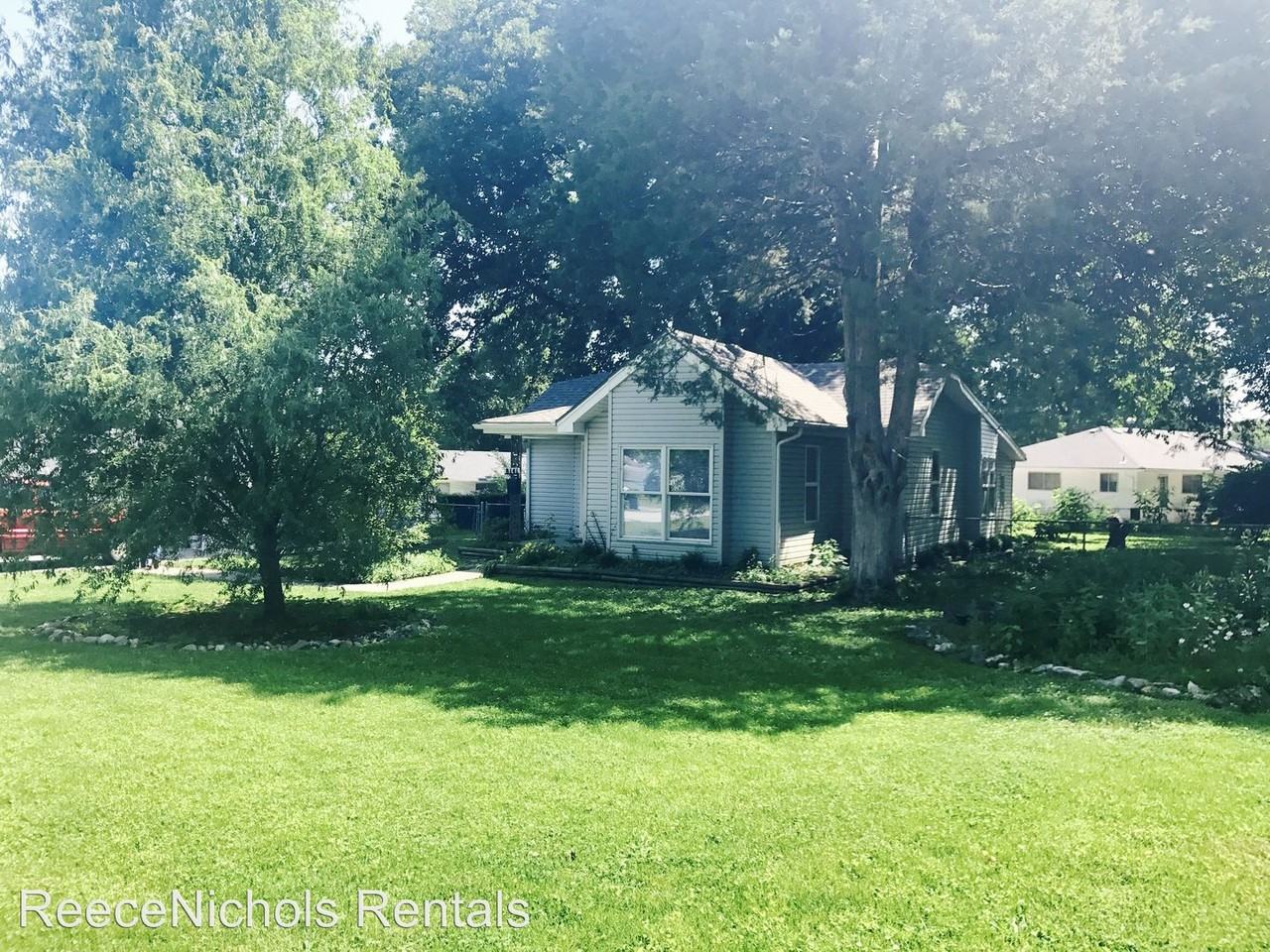 8141 Craig St - Photo 2 of 26