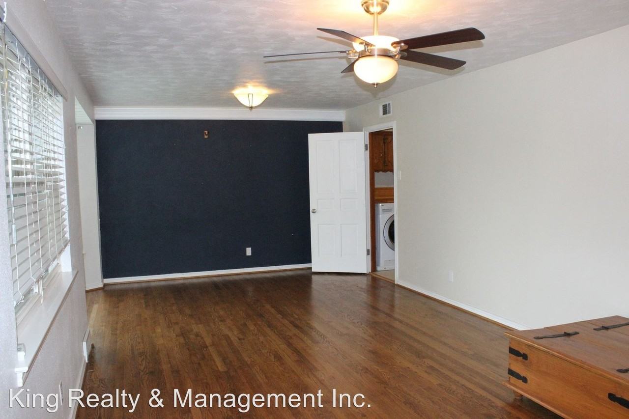 9930 Cloister Dr - Photo 3 of 16