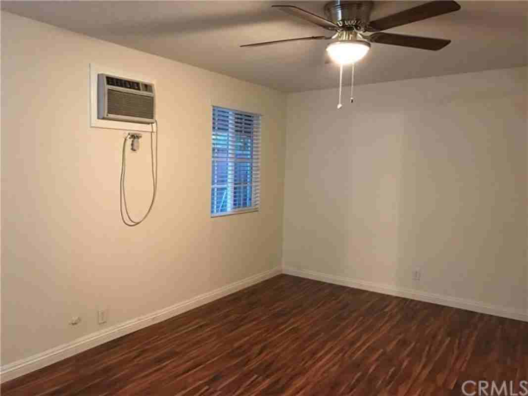 5220 Santa Anita Ave - Photo 3 of 13