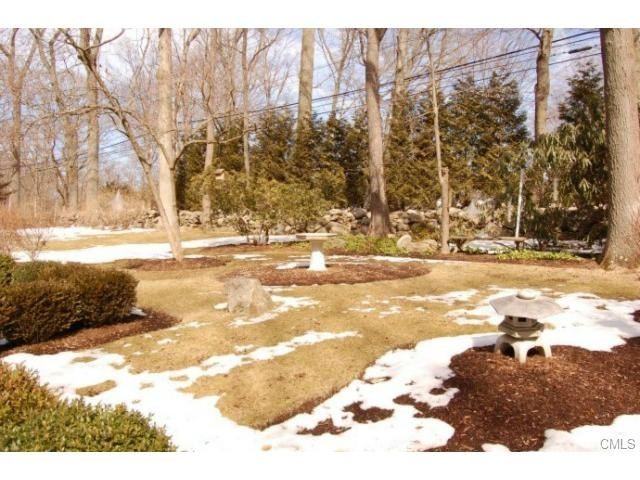 167 E Rocks Rd - Photo 2 of 19