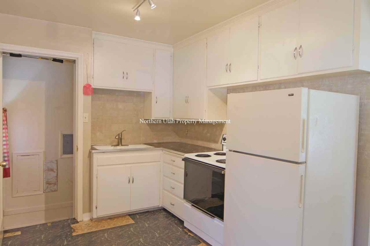 2705 Harrison Blvd - Photo 2 of 13