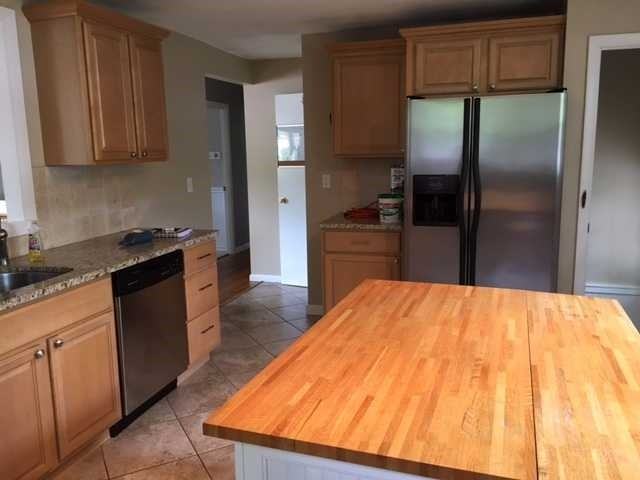 115 Alexander Dr - Photo 2 of 8