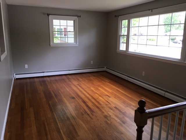 115 Alexander Dr - Photo 3 of 8