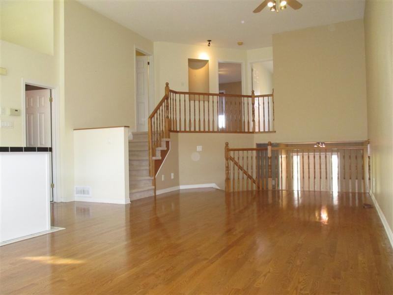 139 Gladeview Private - Photo 2 of 12