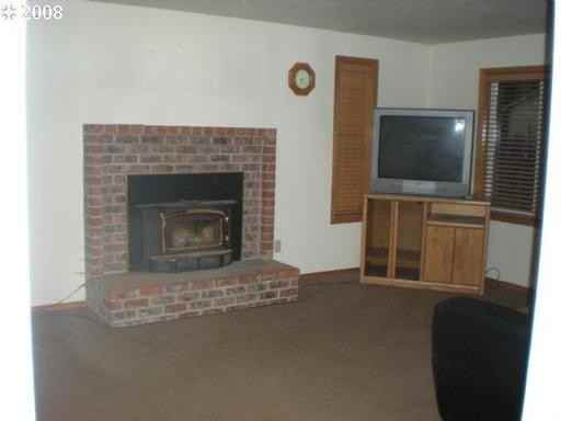 9313 NE 21st St - Photo 2 of 3