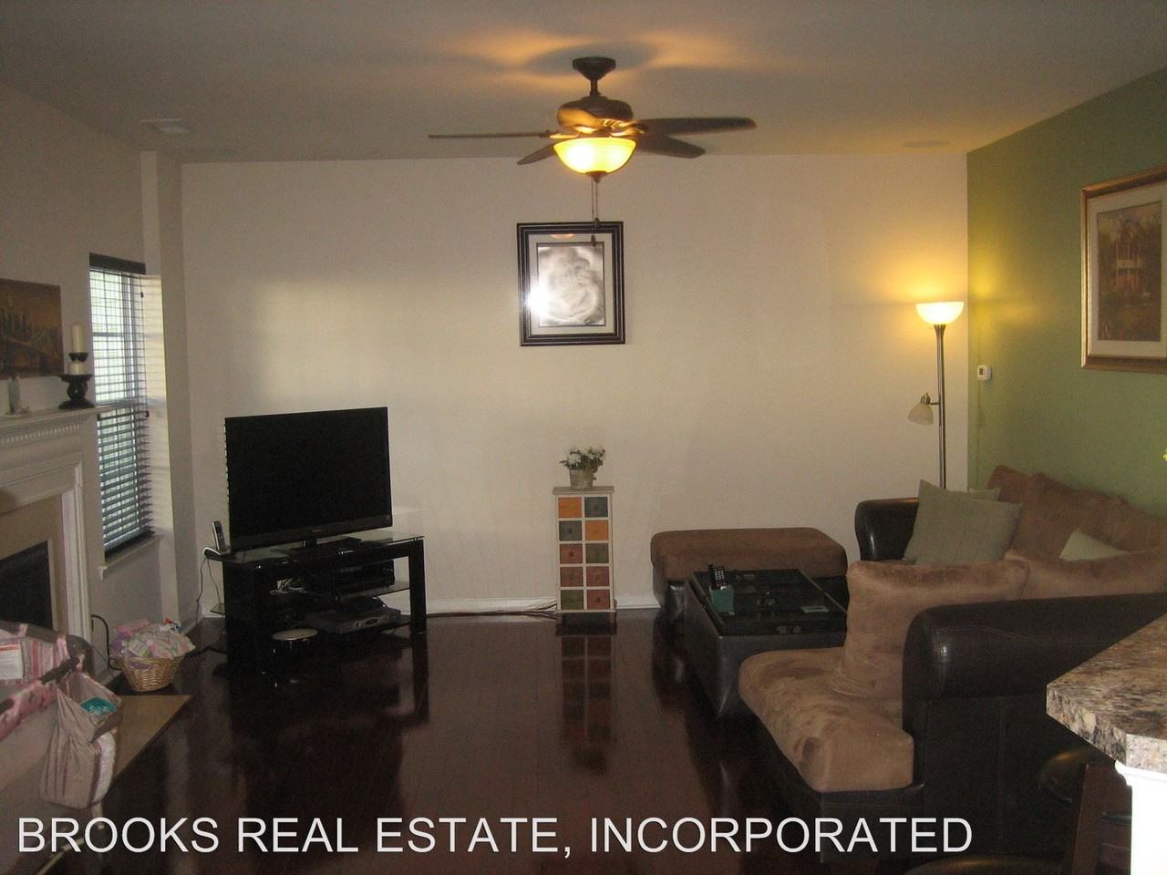 126 Brock Street - Photo 3 of 10