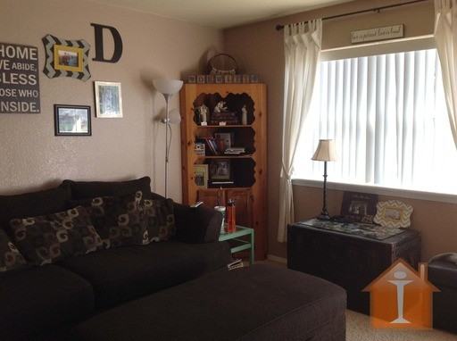 318 Sunrise Ct - Photo 3 of 14