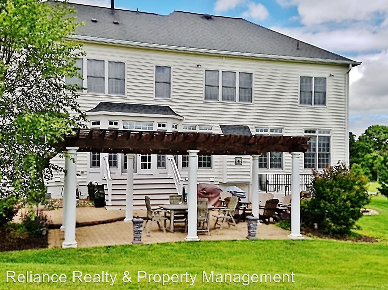 38455 Broadoak Pl - Photo 2 of 37