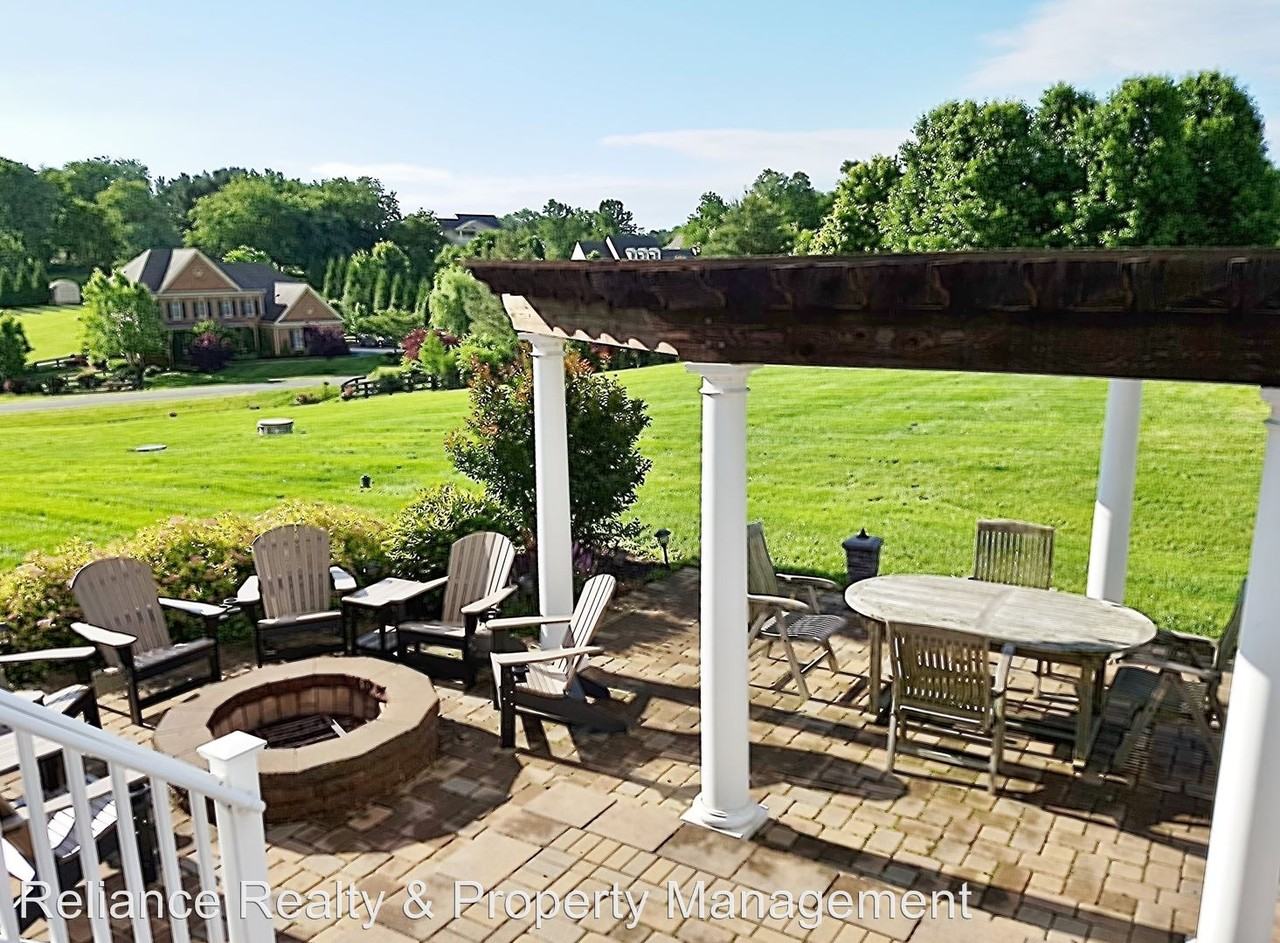 38455 Broadoak Pl - Photo 3 of 37