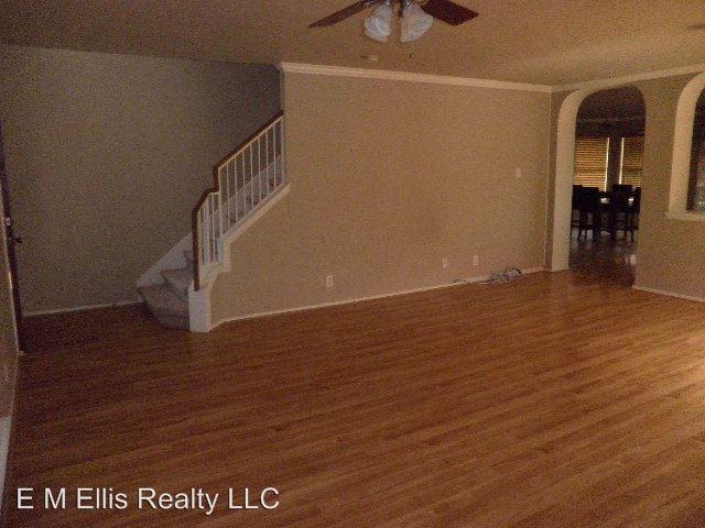 10602 Lion Path - Photo 3 of 18