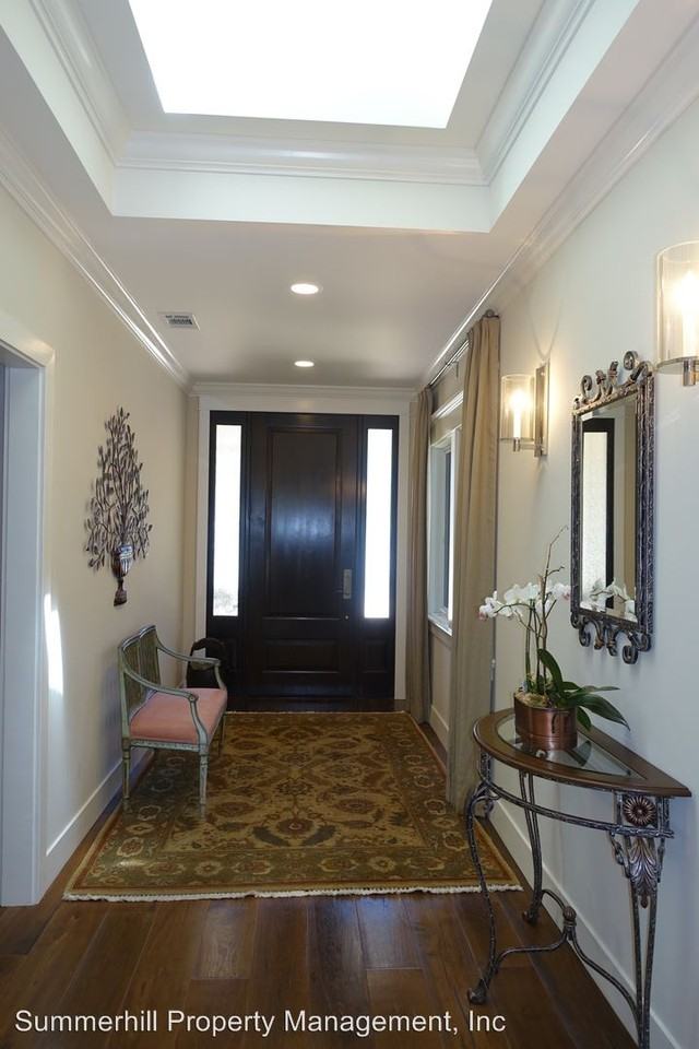 610 12 Acres Dr - Photo 2 of 17