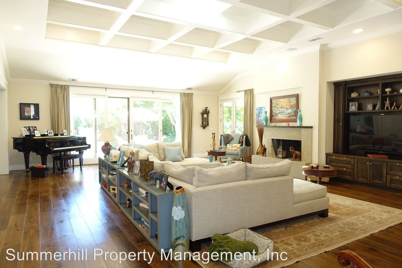 610 12 Acres Dr - Photo 3 of 17