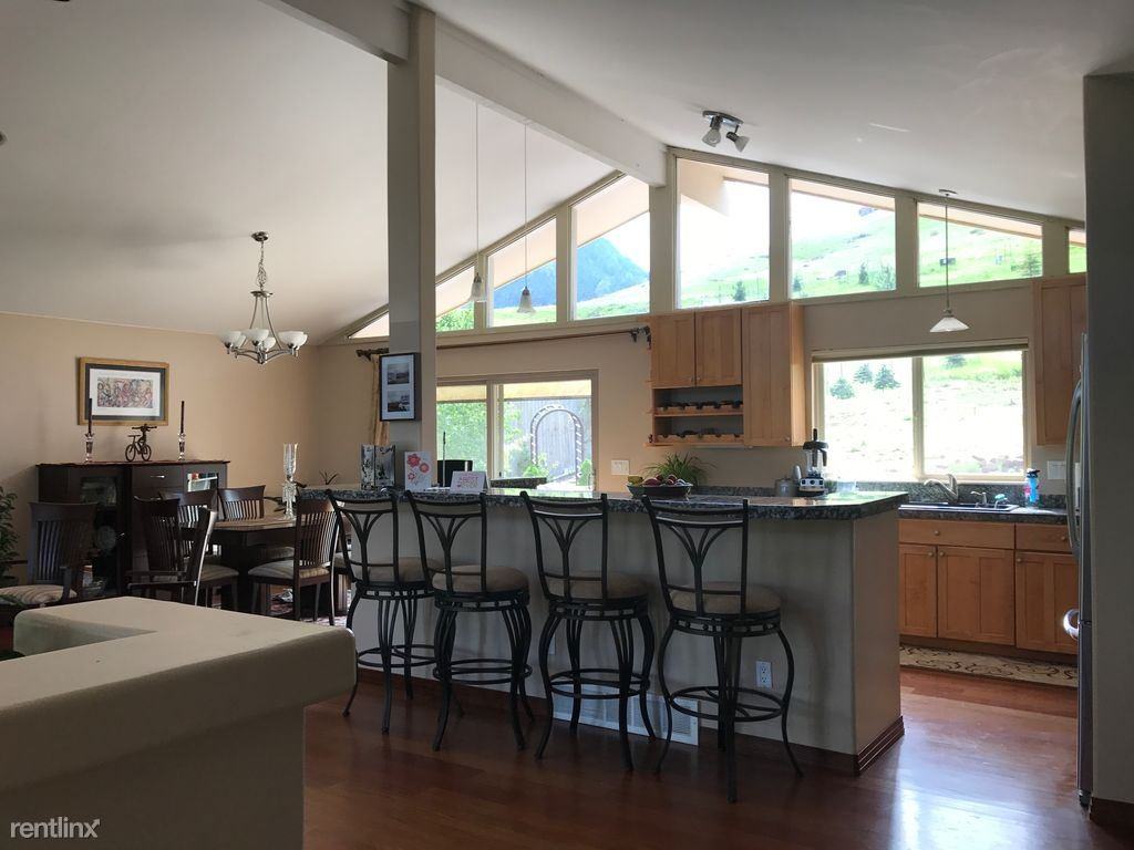 2214 Holyoke Dr - Photo 2 of 12