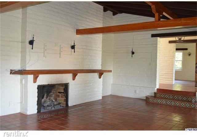 907 Valley Crest St - Photo 2 of 22