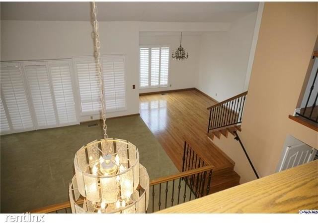 4712 Emerald Ave - Photo 2 of 23