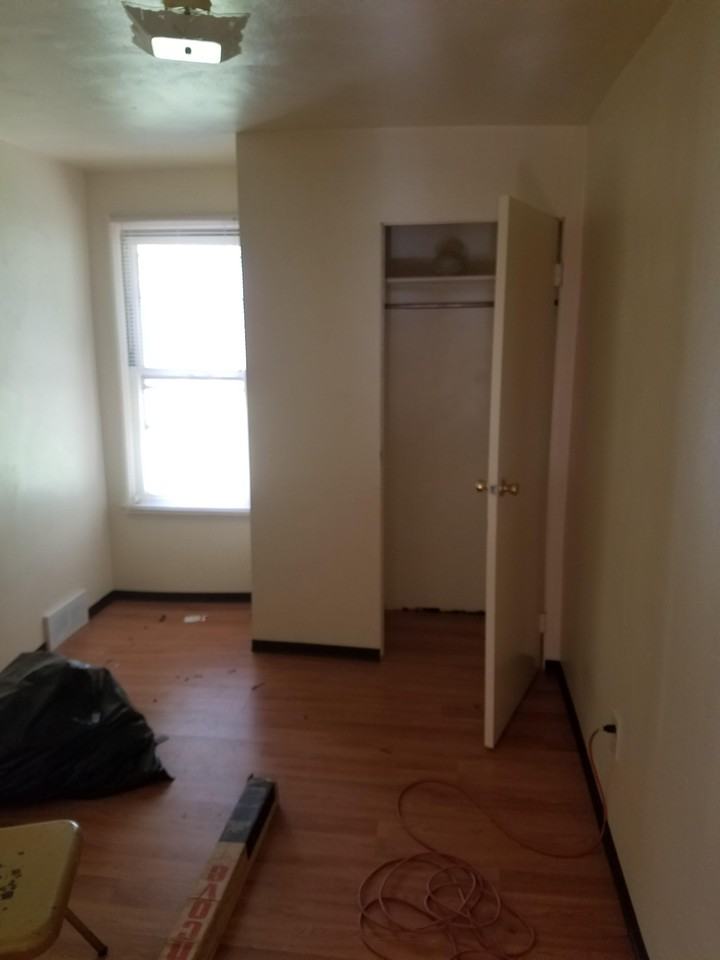 559 Larimer Ave - Photo 2 of 10