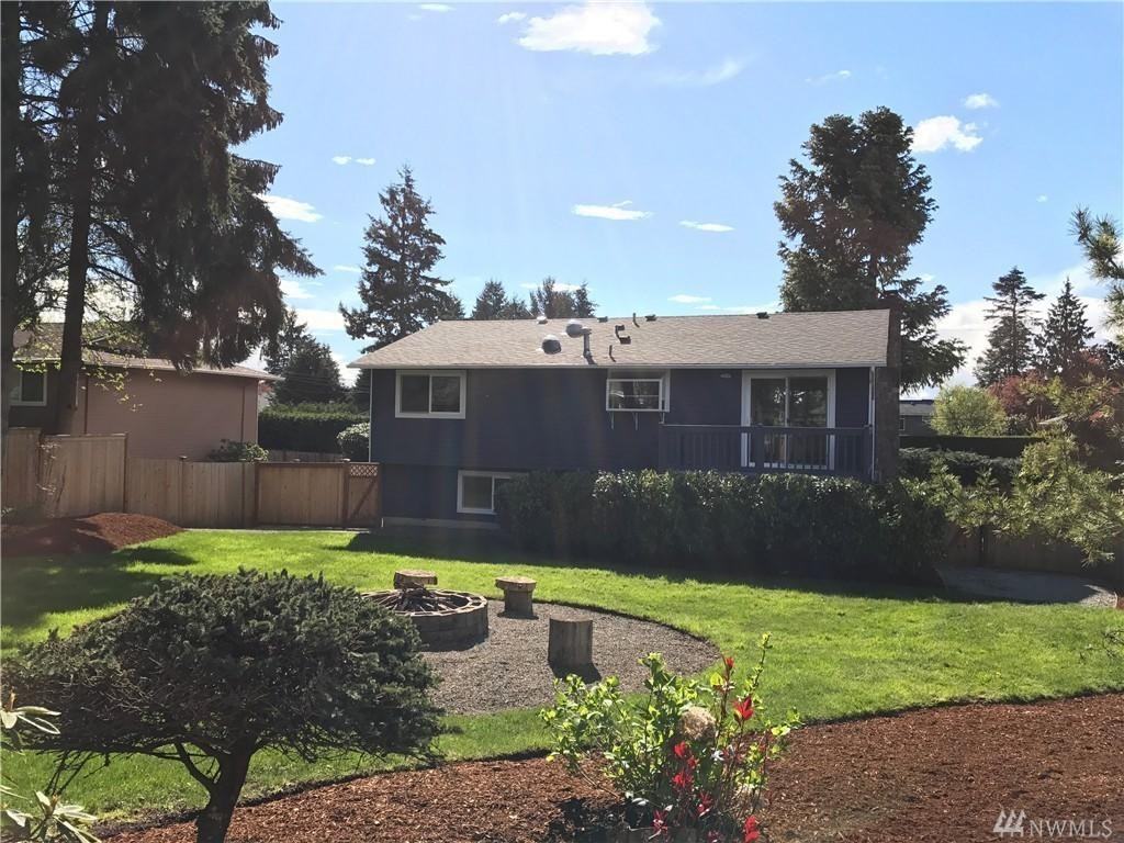 11223 NE 53rd St - Photo 2 of 9