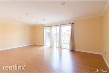 2731 W 233rd St - Photo 2 of 35