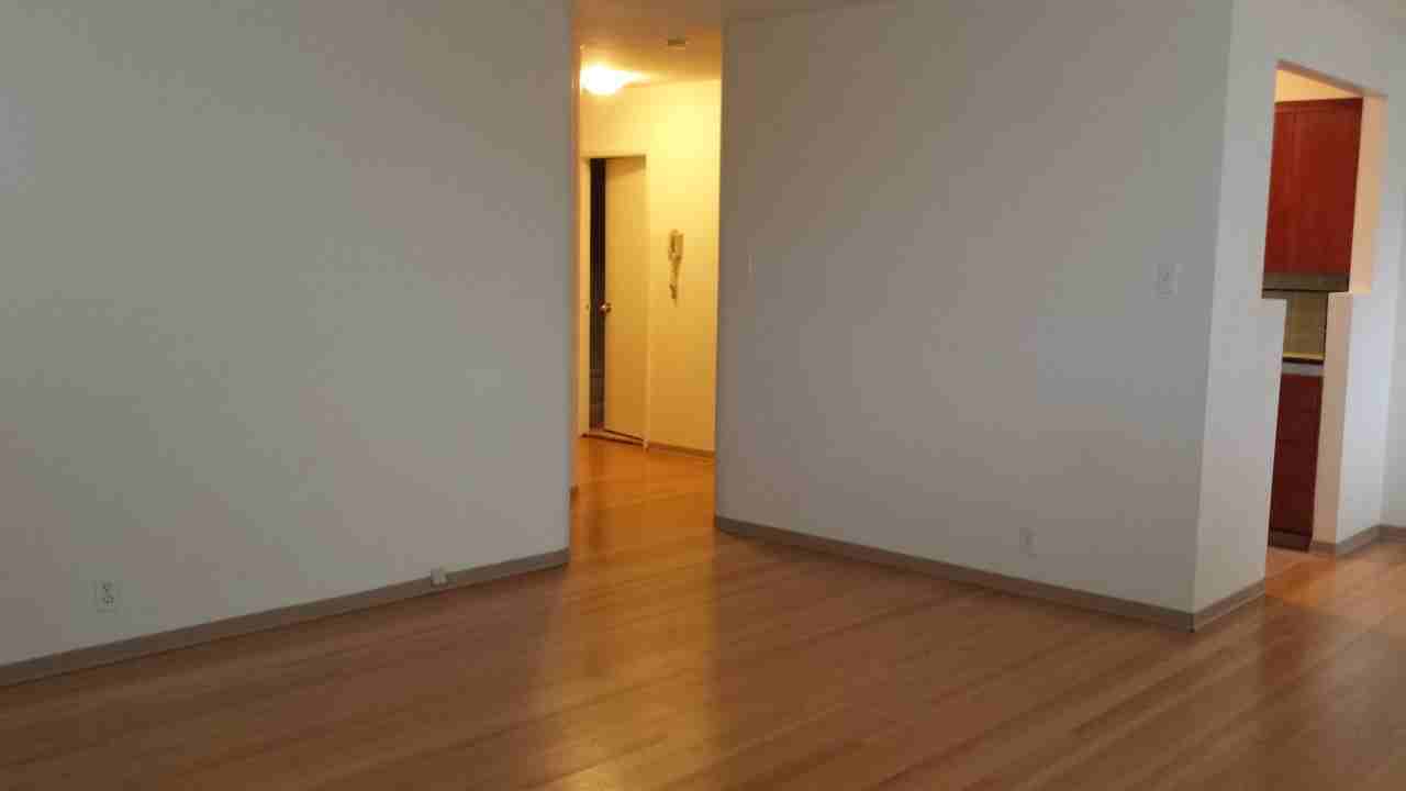 West Gate Court - Photo 5 of 9