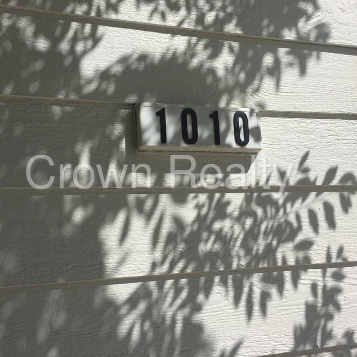1010 Village Dr - Photo 3 of 19