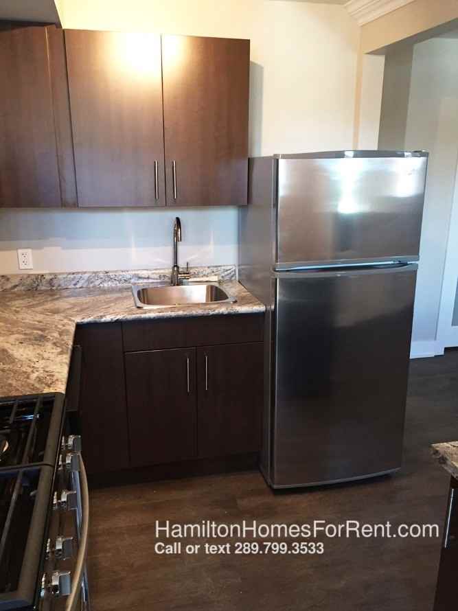 2 Ottawa St N #12 - Photo 3 of 15