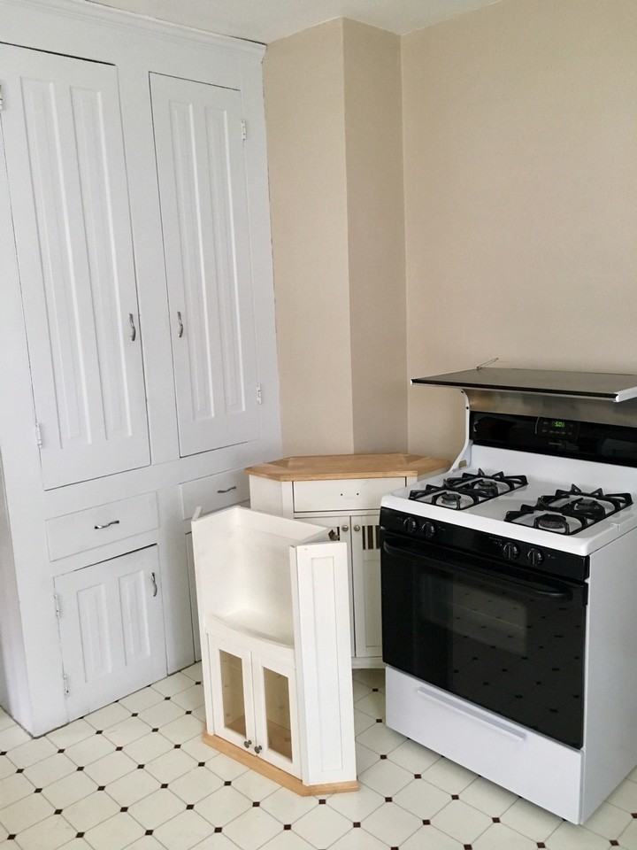 307 Edgewood Ave - Photo 2 of 15