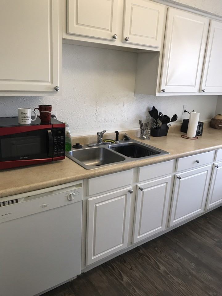 4100 Weeks Park Ln - Photo 3 of 11