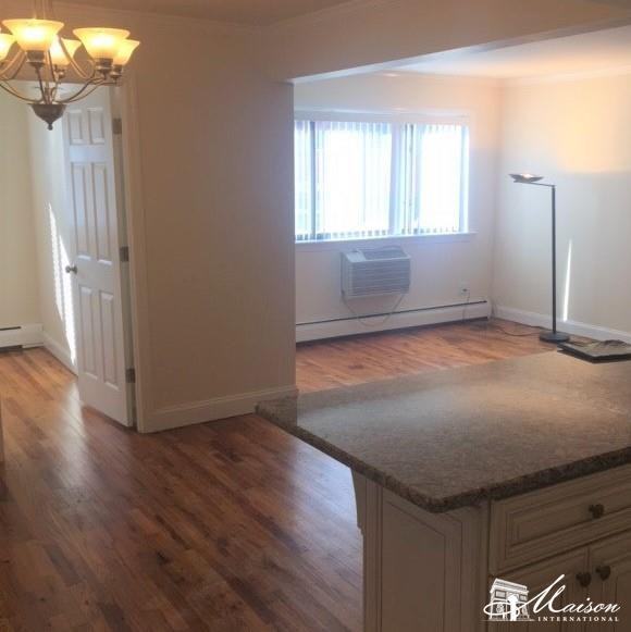 42-87 Main St - Photo 2 of 10