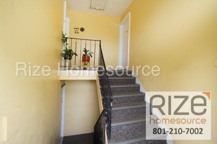 1748 W 400 N - Photo 3 of 15