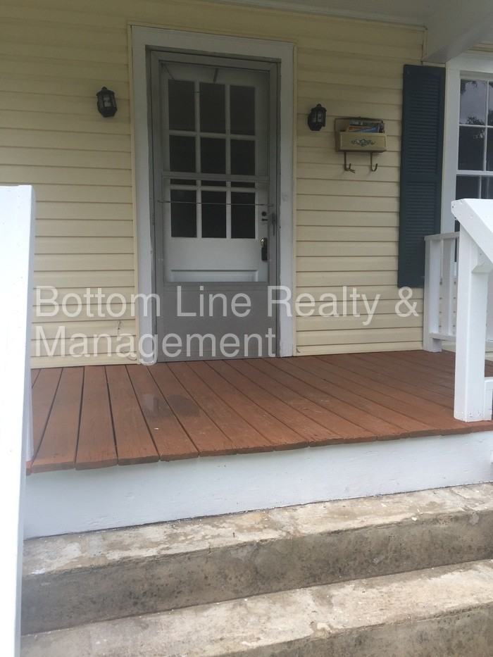 2026 Ashley Rd - Photo 2 of 17