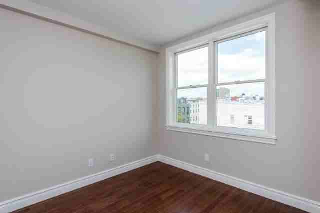 439 Knickerbocker Avenue