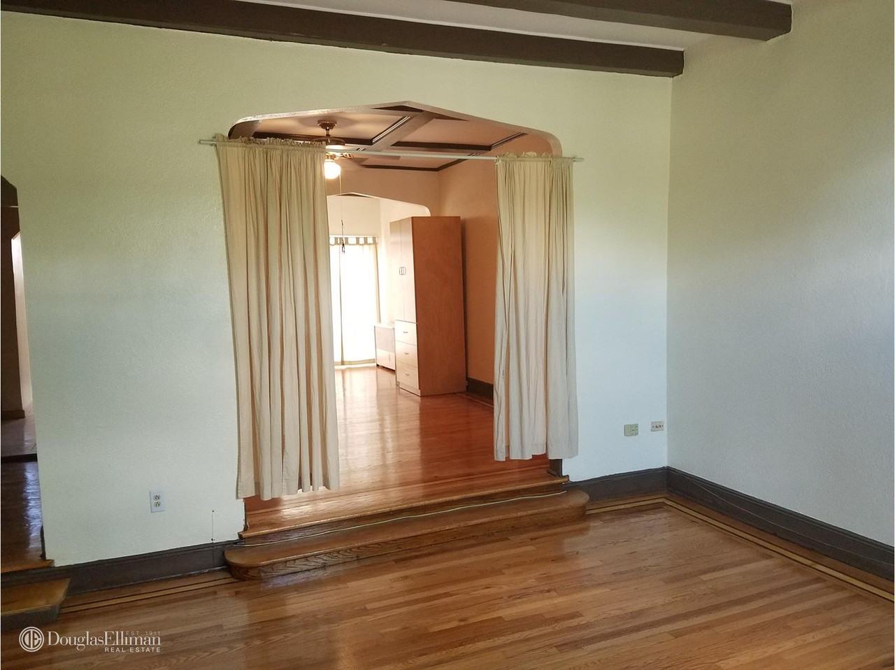 89-5 74th Ave #1 - Photo 3 of 9