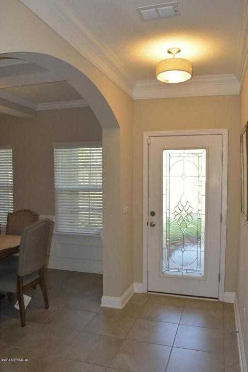 520 E Kings College Dr - Photo 3 of 20