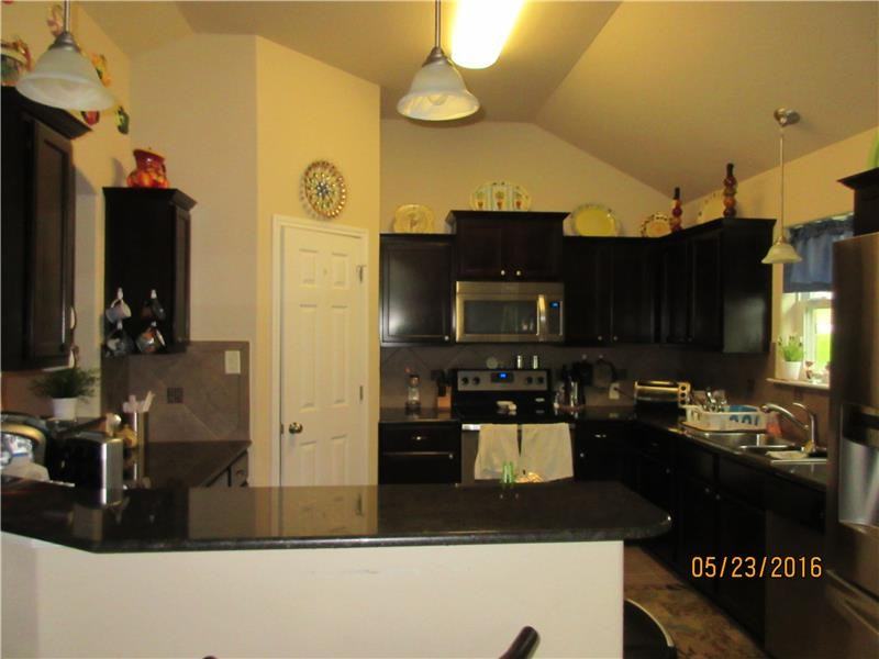 1385 Homestead - Photo 2 of 15