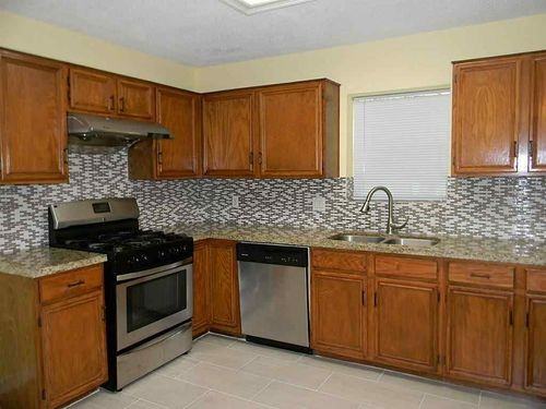 2228 Robinsons Ferry - Photo 2 of 8