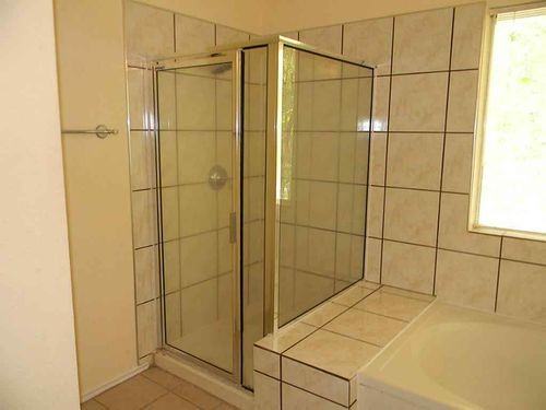 2228 Robinsons Ferry - Photo 3 of 8