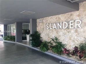 1255 Collins Ave - Photo 3 of 5