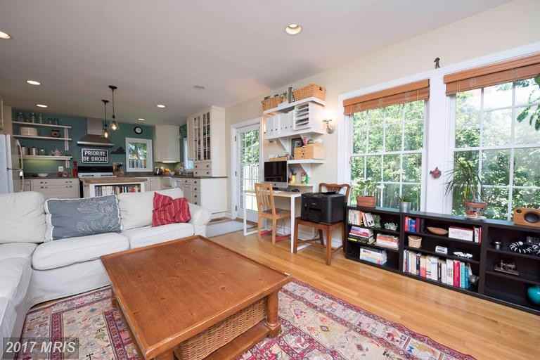 6207 19th St N - Photo 2 of 25