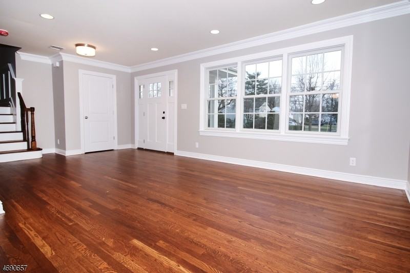 197 Gaynor Pl - Photo 3 of 25