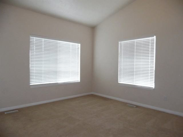 1738 W Irie Ln - Photo 2 of 13
