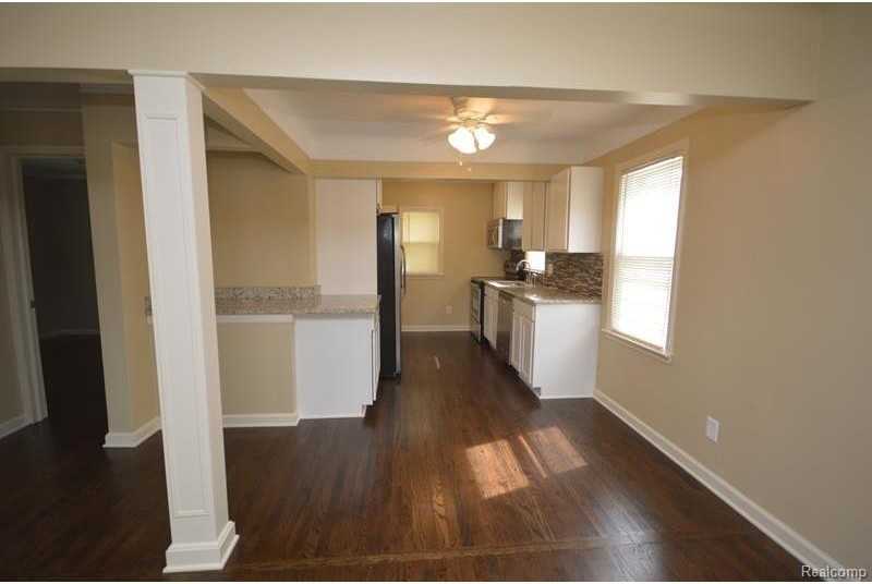 330 Walper Ave - Photo 2 of 25