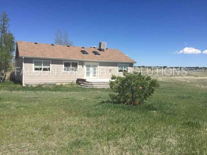 17820 Pinon Park Rd - Photo 2 of 9