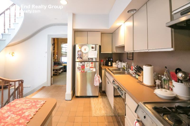 134 West Newton Street - Photo 2 of 8