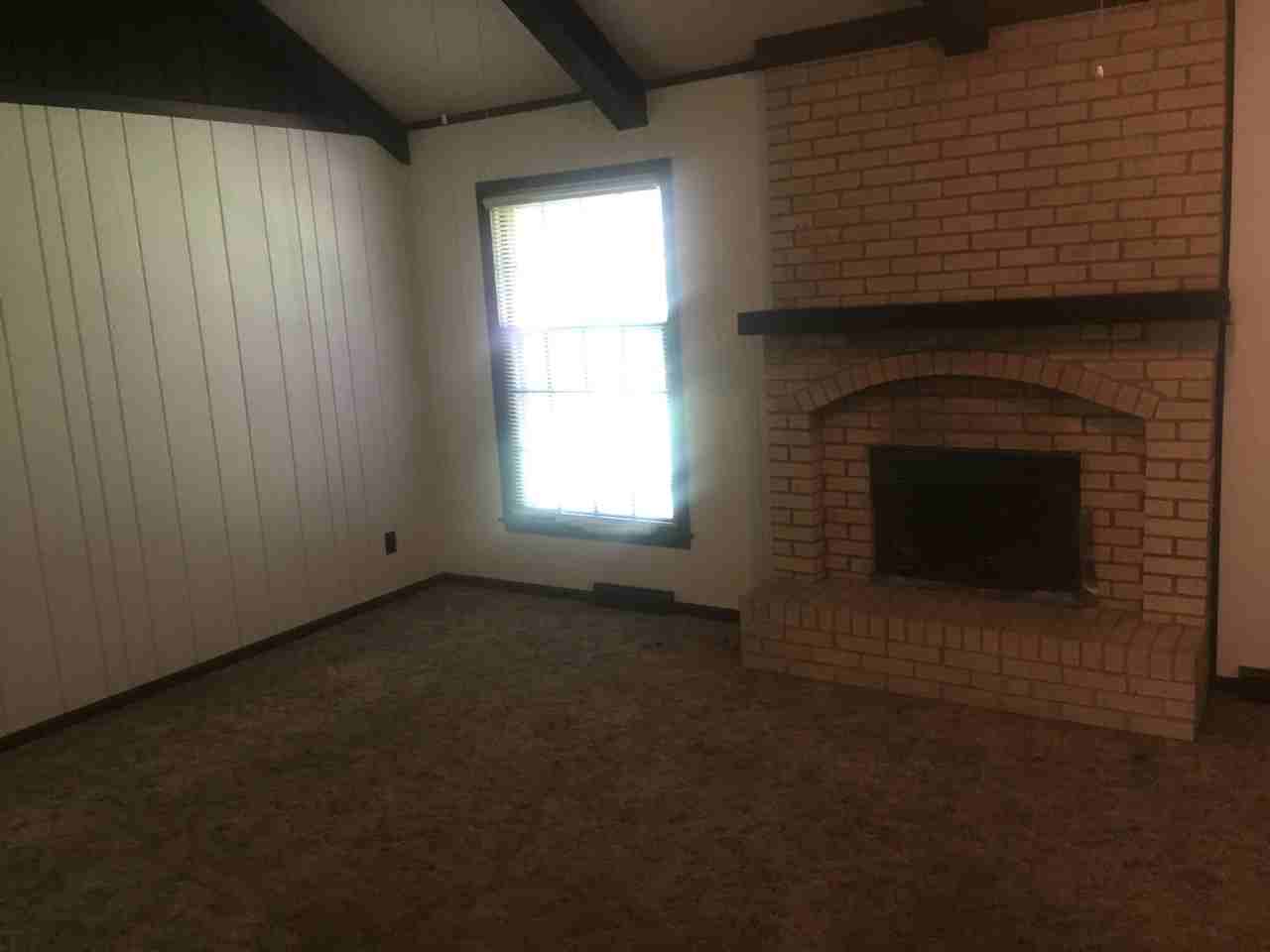 9944 Metcalf Lane - Photo 2 of 11