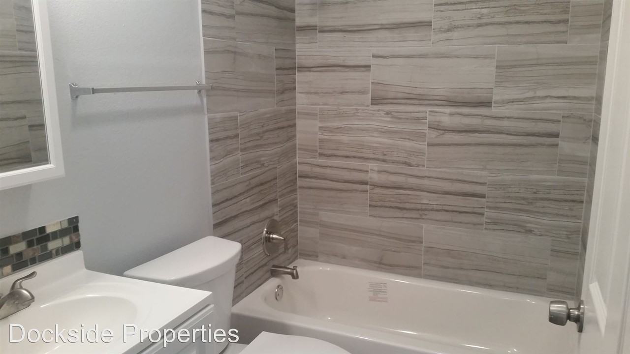 2498 Ave D - Photo 3 of 9