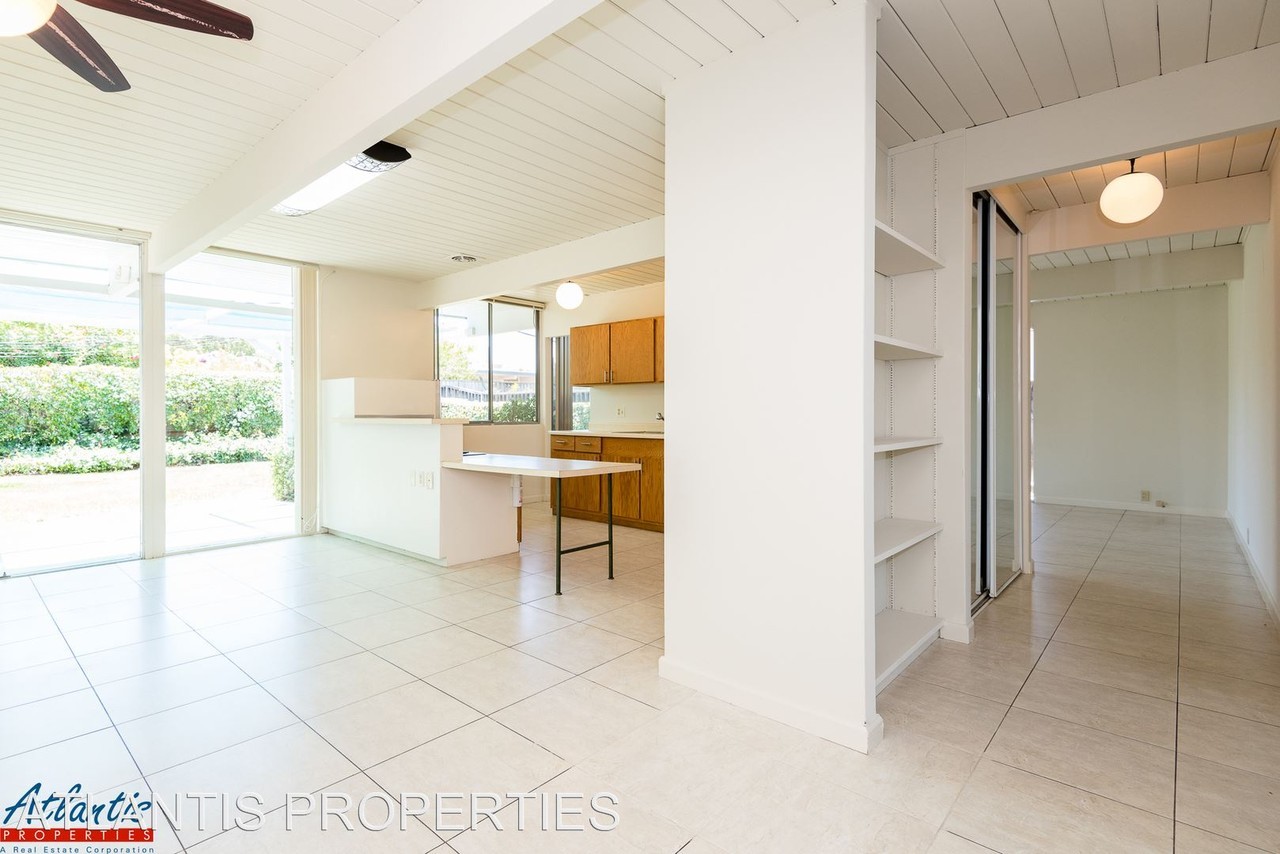 758 Devonshire Way - Photo 2 of 12